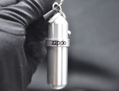 Set Zippo 1995 móc khóa bình xăng C33