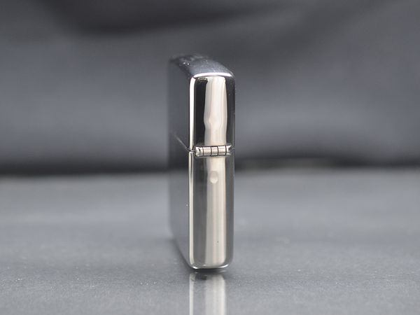 Set Zippo 1995 mạ bạc chủ đề cô gái  C177