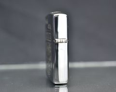 Zippo Armor khắc hình xe ZD35