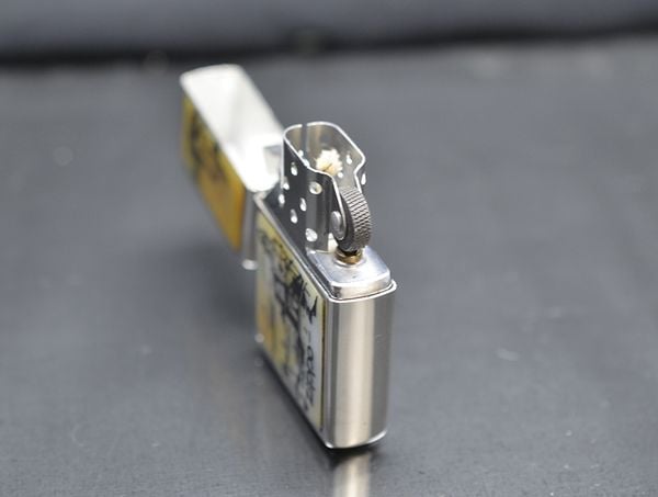 Zippo 1992 ốp khảm trai  C97