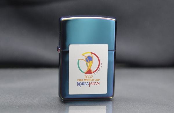 Zippo 2001 7 màu dán emblem Fifa world cup C187