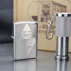 Set Zippo 1994 giới hạn kèm móc khóa gạt tàn mini C115