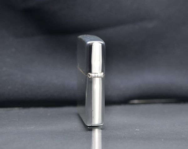 Set Zippo 2002 đồng hồ C107