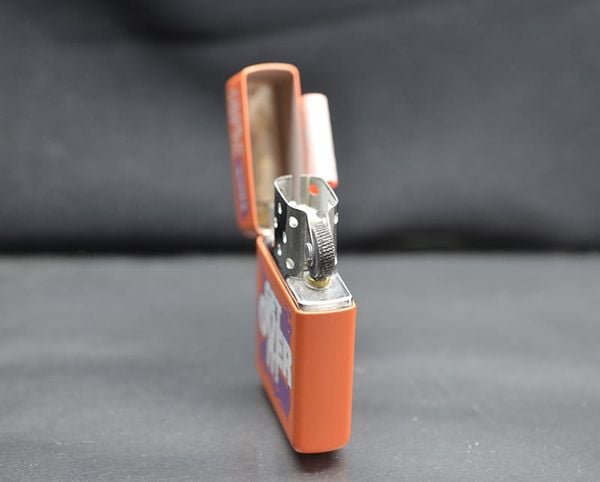 Zippo 2000 get over it C68