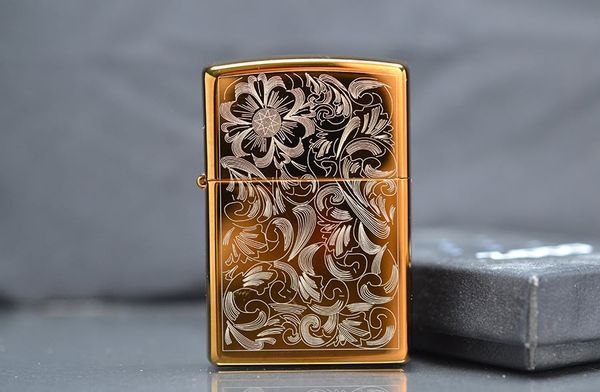 Zippo hoa văn 2004 C750