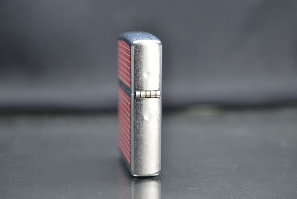 Zippo hình ảnh viên gạch 2000 C108