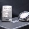 Set Zippo 2006 kèm đồng hồ chủ đề cá heo C90