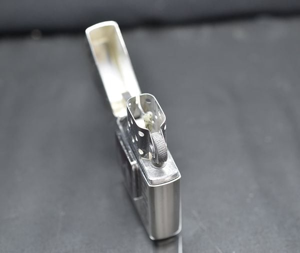 Zippo 1996 Emblem Bitch C156