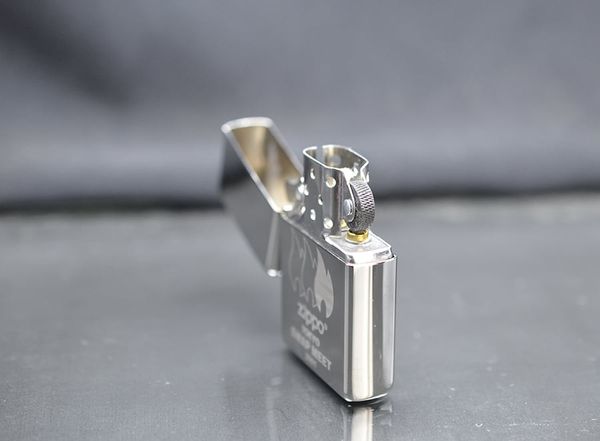 Zippo 2000 Tokyo Swap Meet Silver Plate C86