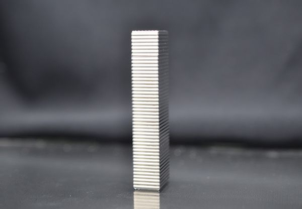 Cartier bọc bạc kẻ ngang CA08