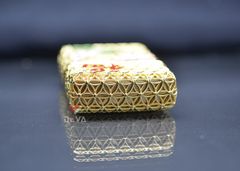 Zippo bọc lưới hoa văn bông sen ZN297