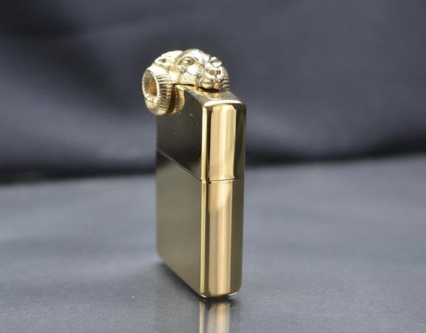 Zippo 1993 Emblem Đầu Thú – Mạ Vàng Toàn Thân Gold Plated – Đời IX La Mã Đẳng Cấp C166