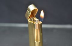 Bọc vàng số 8 Dunhill DHI19