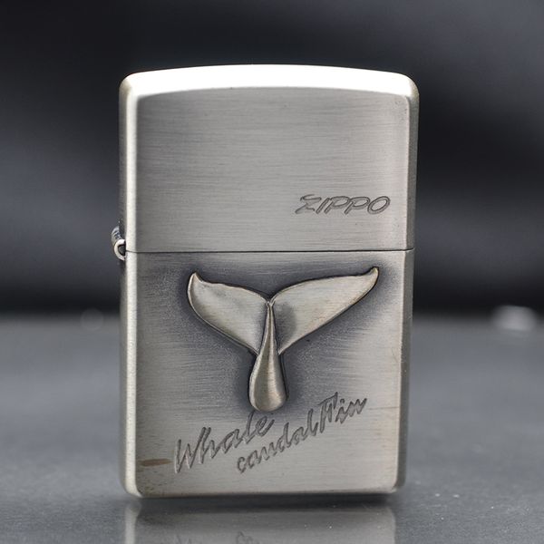 Zippo 2001 Emblem đuôi cá heo C130