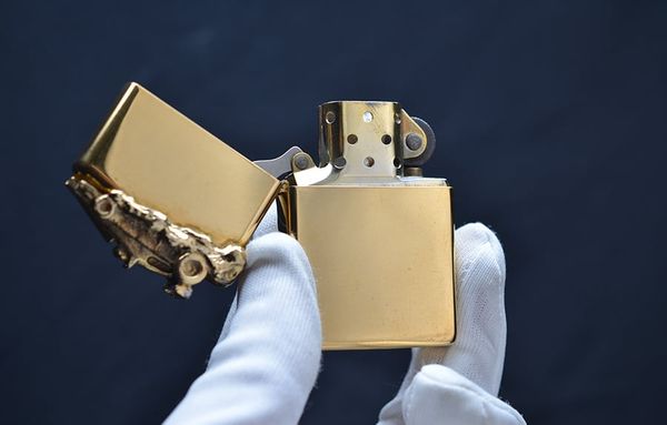 Zippo mạ vàng emblem xe 1992 C745