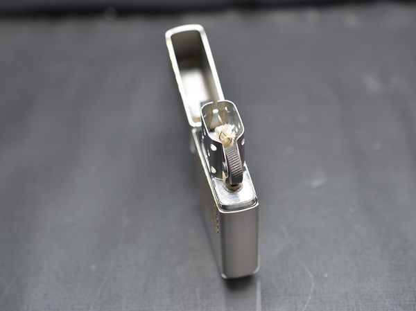 Zippo 1994 logo mạ vàng C147