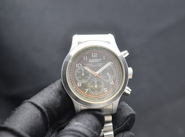 Set Zippo 2006 đồng hồ C100