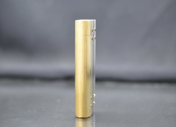 Cartier mẫu độc lạ CA22