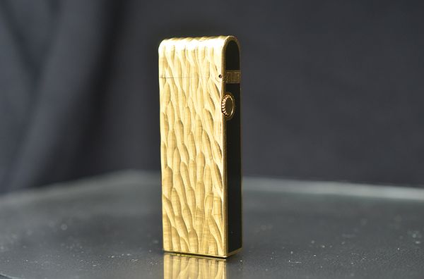 Gõ búa viền đen DHI08