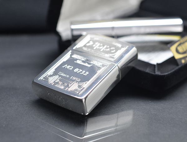 Set Zippo 1993 mạ bạc giới hạn C161