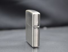 Zippo 2001 Emblem đuôi cá heo C130