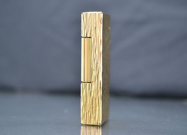 Dunhill mạ vàng vân xước DHI23