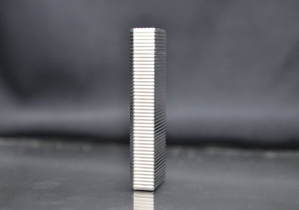 Cartier bọc bạc kẻ ngang CA08