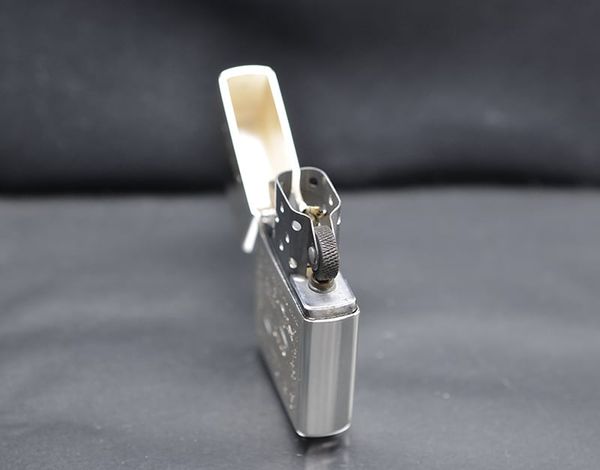 Set Zippo 1991 mạ bạc giới hạn C171