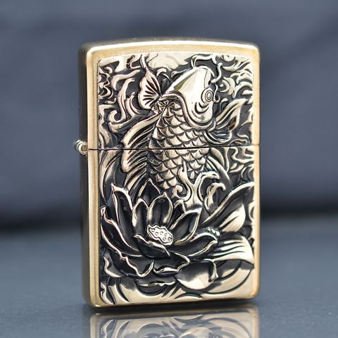 Zippo emblem chá chép độ lạ ZD54