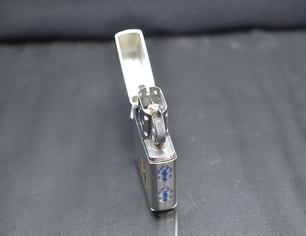 Zippo 1997 JFA Official Goods Biểu Tượng Quạ Ba Chân Yatagarasu  C121