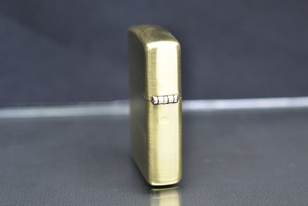 Mẫu zippo Armor khắc hình 3D nổi ZD49