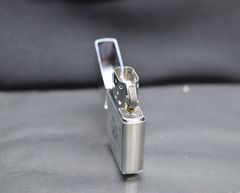 Set Zippo 2004 đồng hồ chủ đề quân đội C140