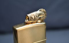 Zippo Emblem cá chép mạ vàng 1992 C742