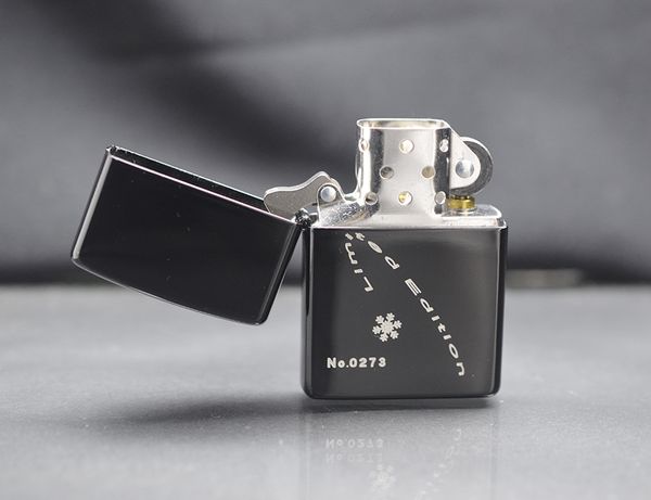 Set Zippo 2000 lắc bạc khối C54