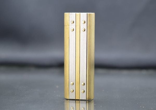 Cartier mẫu độc lạ CA22