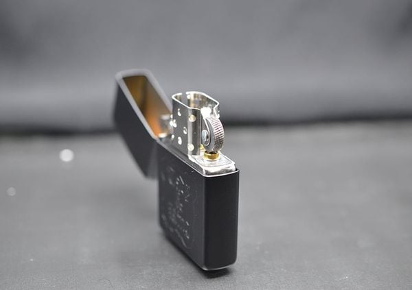 Set zippo 2001 đen pin Taday King C36