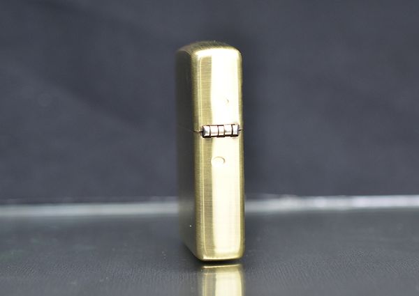 Zippo khắc 3D hình ngựa Armor ZD47