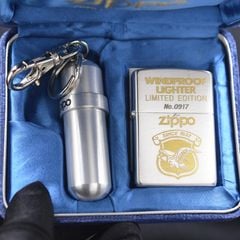 Set Zippo 1995 móc khóa bình xăng C33