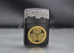 Zippo 2000 sơn mài hoa văn C126