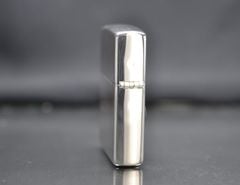 Zippo 2000 mạ bạc ốp emblem trái đất C109