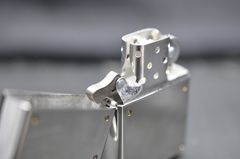 Zet Zippo 1997 kèm bình xăng C133