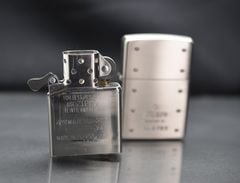 Set Zippo 2004 kèm đồng hồ C137