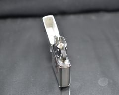 Zippo 1998 ngựa Narita brian C88