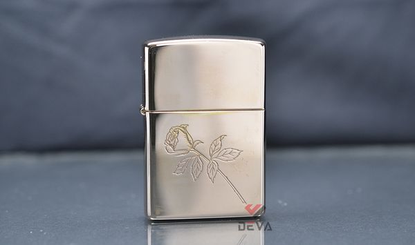 Mạ vàng hồng khắc hình bông hồng 1999 C774