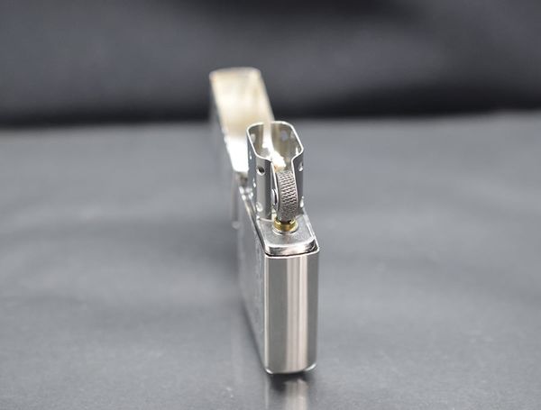 Set Zippo 2004 kèm đồng hồ C190