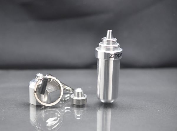 Set Zippo 1995 mạ bạc chủ đề cô gái  C177