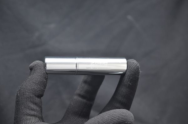 Set zippo mạ vàng kèm bình xăng mini 1994 C792