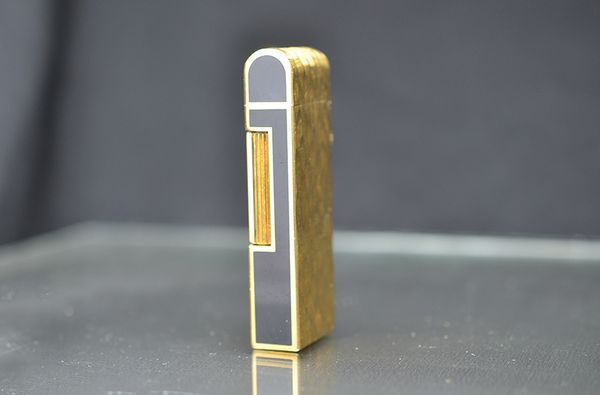 Gõ búa viền đen DHI08