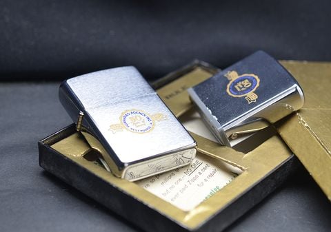 Set  Zippo 1973 và thước C164