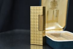 Vân kim cương nổi DHI12